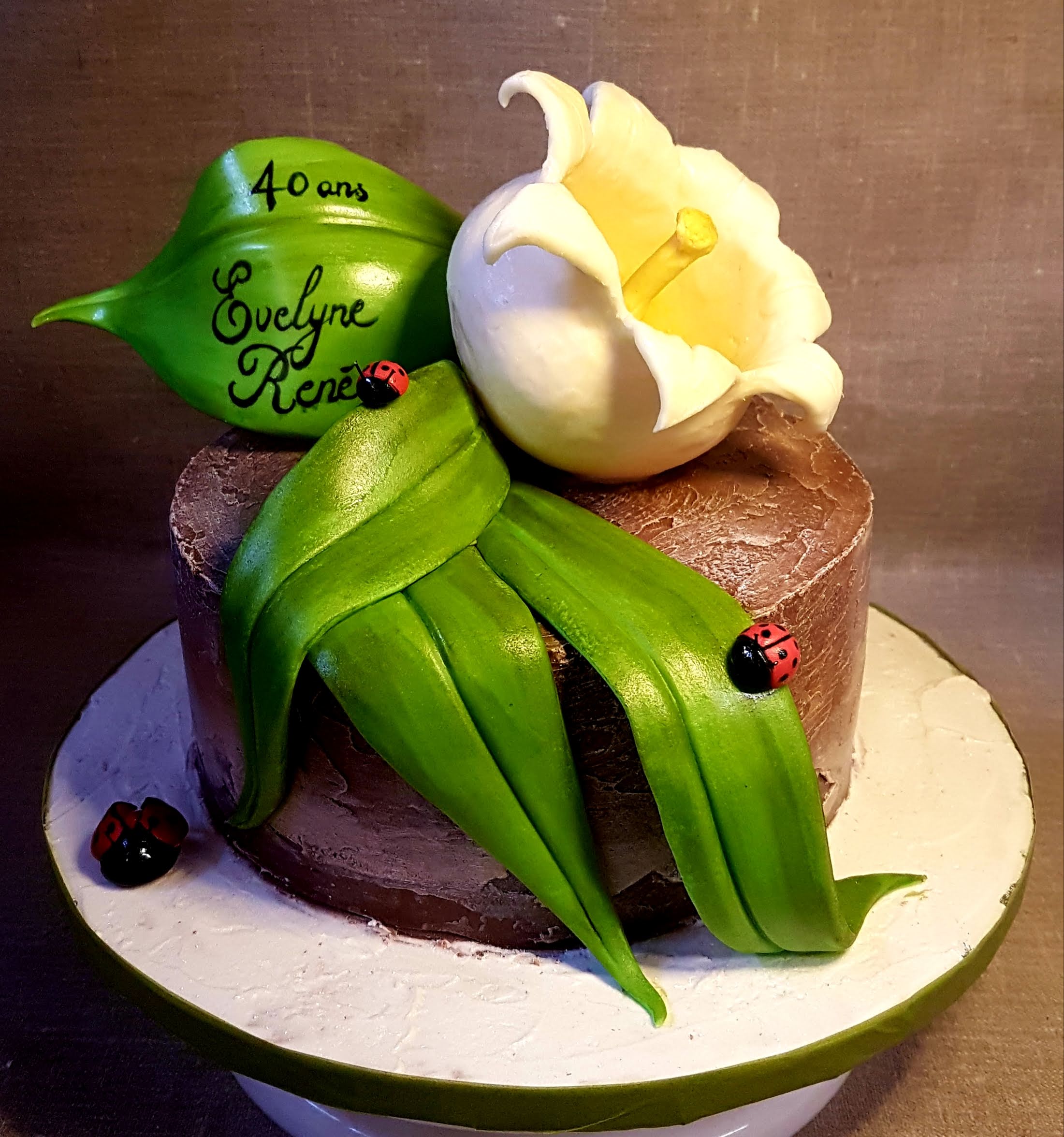Cirta Cake Design - Gâteau en pâte à sucre - Création de gâteau en pâte à  sucre Strasbourg